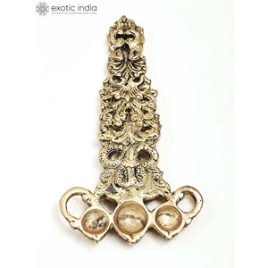 Hecho a mano 9 pulgadas latón Sheshnag diseño Aarti Diya hecho en La India para la decoración del hogar - Product Image 1