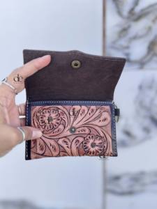 Porte-monnaie sculpté usiné à la main élégant multi-usages cuir occidental nouveauté portefeuille Offre Spéciale pour unisexe - Product Image 6