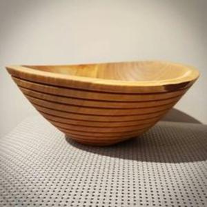 Elegante tazón de madera para servir, acabado natural, tazón de madera maciza para el hogar, fiestas y catering. - Product Image 4