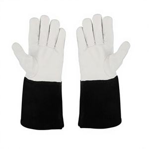 Gants de soudage MIG/TIG en cuir de vachette ISONZ, résistants à la chaleur, antidérapants, non doublés, avec manchette noire de 12 pouces, sans silicone et durables - Product Image 1