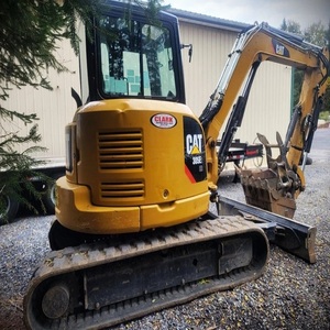 Mini-excavatrice Premium Cat 305e, puissante pelle hydraulique pour la construction, l'agriculture, l'aménagement paysager, performances robustes. - Product Image 5