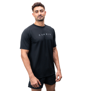 เสื้อยืดแขนสั้นสีน้ำเงินเข้มสำหรับผู้ชาย ยี่ห้อ Caprio ทรงปกติ คอกลม ระบายอากาศได้ดี ผ้าถัก สวมใส่สบาย ผลิตจากผ้าฝ้าย 100% แห้งเร็ว - Product Image 4