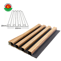 Panneaux muraux décoratifs en PVC imperméables à effet bois contemporains pour la décoration intérieure Pérou