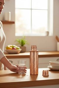 Bouteille à boire décorative en cuivre martelé, réutilisable et durable, pour des choix de style de vie sain - Product Image 2