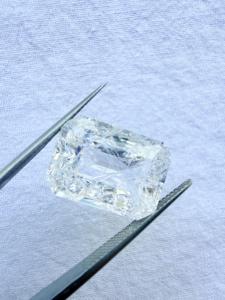 Bague en saphir blanc de qualité supérieure, bijou de fiançailles, provenant d'un fabricant indien, au meilleur prix - Product Image 2