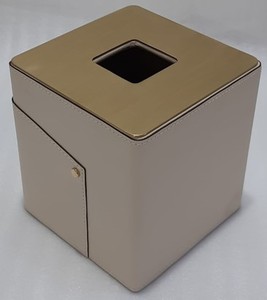 Boîte à mouchoirs en similicuir de qualité supérieure et tissu en filet avec finition métallique - Product Image 2