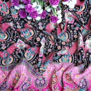 Tela Crepé Ligera con Patrón Floral Negro Medianoche, 54 Pulgadas, Bordado Elaborado, Material de Borde Daman para Kurtis y Túnicas - Product Image 5
