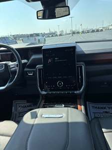 GMC Yukon XL Denali Usado 2025 - Product Image 3