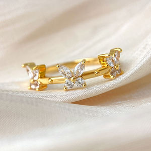 แหวนแต่งงานเพชรทรงมาร์คีส์เจียระไนแบบบริลเลียนท์ ดีไซน์ผีเสื้อสีม่วงสุดอินเทรนด์ ประดับเพชรเพาะเลี้ยงและเพชรซิคอนรูปดอกไม้ สำหรับผู้หญิง - Product Image 4