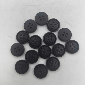 Botón Redondo Ecológico de Resina de 20L con 4 Agujeros, Estilo Moderno Clásico, con Logotipo Grabado Según Se Solicite - Product Image 4