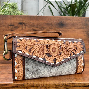 Vente en gros 2025 de luxe 2 pièces en cuir de vachette véritable usiné sac fourre-tout et portefeuille avec bracelet ensemble combo de créateur tendance pour les femmes - Product Image 6