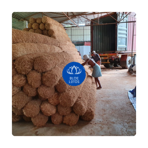 Fibra de Coco Ecológica de Alta Calidad, en Troncos, para Estabilización de Suelos, Protección de Taludes, Jardinería y Paisajismo, Venta Directa - Product Image 1