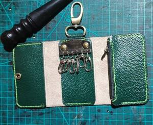 Wholesale <b>Leather</b> <b>Keychain</b> Genuine <b>Leather</b> Metal Key Ring with Custom Logo Fashion Key Holder Gift for Men Women - Product Image 5