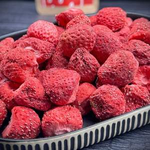 2026 Qualité supérieure Fraise lyophilisée croustillante pour ingrédient de boulangerie et décoration de crème glacée, transformation propre - Product Image 2