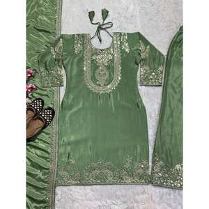 ชุดสูทงานปาร์ตี้สำหรับผู้หญิง งานปักสวยงาม พร้อมงานปักเลื่อม - Product Image 2