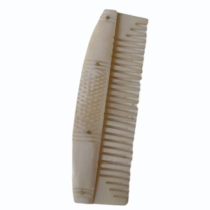 Peigne à barbe en os naturel fait main, durable, à dents fines, pour le toilettage quotidien, le coiffage des cheveux et l'entretien de la barbe - Product Image 3