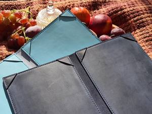 Porta Menús de Cuero Genuino Crazy Horse, Hecho a Mano, Resistente al Agua, Estilo Vintage, Personalizable con Color y Logotipo, Rústico, para Bares - Product Image 4