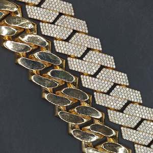 Collier chaîne cubaine en moissanite de qualité supérieure pour hommes et femmes, idéal pour la mode quotidienne et les événements festifs - Product Image 3