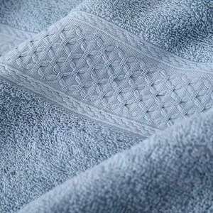 Serviette de toilette en coton premium, douce, absorbante, séchage rapide, pour salle de bain, gym, spa, hôtel, fournisseur en gros OEM, couleur unie, tissée - Product Image 6
