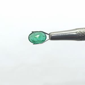 มรกตสีเขียว 2.29 กะรัต จากแซมเบีย พลอยหลวม - Product Image 2