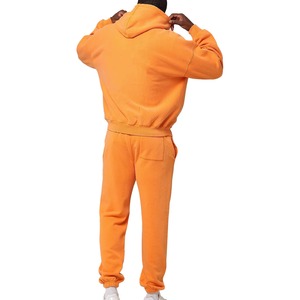 Precio Directo de Fábrica al por Mayor: Conjuntos Deportivos para Hombre, Ajustados, con Capucha, Estampados, de Moda Urbana, con Logotipo Personalizado, para Correr - Product Image 3