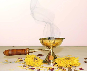 Brûleur d'encens élégant en laiton, écologique, traditionnel, décoratif, produit spirituel pour la méditation et la prière - Product Image 2