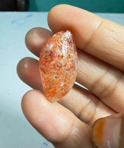 Pierre précieuse naturelle en cabochon de pierre de soleil orange, avec éclat doré et jeu de couleurs, pour bagues, pendentifs et conception de bijoux haut de gamme - Product Image 3