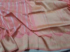 Sari en soie luxueux pour femmes - Product Image 2