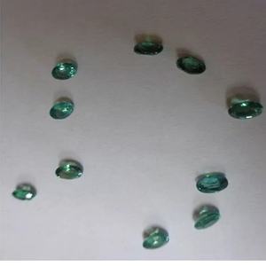 พลอยลูกปัดธรรมชาติ ALEXANDRITE - Product Image 1