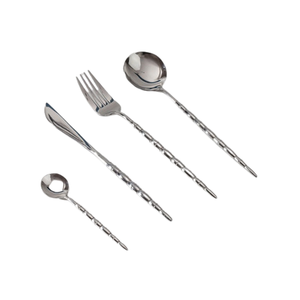 Ensemble de couverts classiques en métal avec poignées texturées vintage, finition miroir haute brillance, résistant à la rouille, pour les occasions de mariage - Product Image 6
