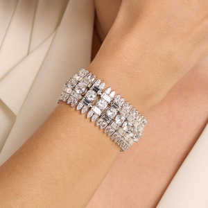 Joyería de Lujo para Novia, Cadena de Diamantes de Plata 925, Brazalete de Oro de 18k CVD/HPHT para Mujer, Corte Baguette y Pera, Color DEF, Claridad VVS VS - Product Image 3