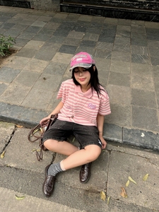 เสื้อโปโลแขนสั้นลายทางสำหรับผู้หญิง เสื้อถักลำลองสำหรับฤดูร้อน คอปกพับได้ ระบายอากาศได้ดี ผ้าฝ้าย 100% - Product Image 6