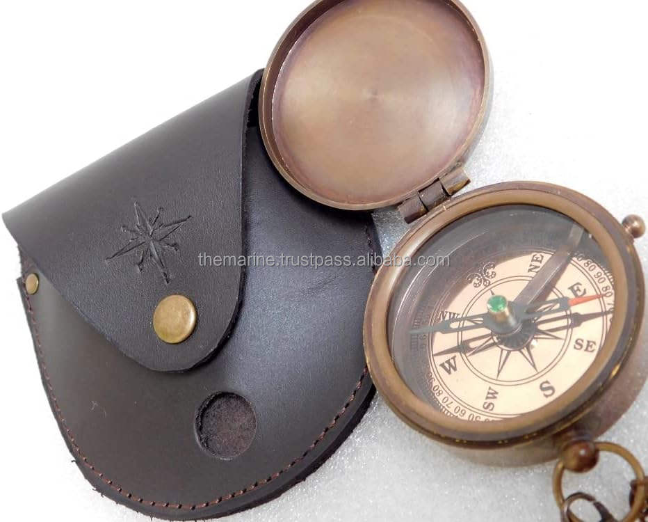 ทองเหลืองโบราณและสีดำ