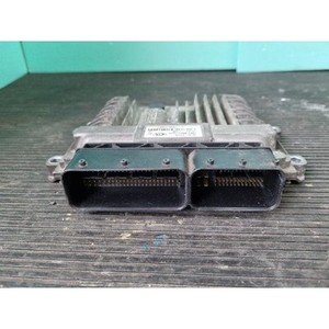 ECUs y Módulos de Computación Usados de Carnival 391044X920 - Product Image 3