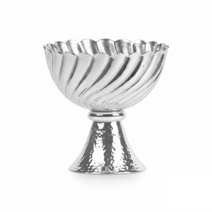 Bol à fruits et en-cas en acier inoxydable de qualité supérieure, style vintage, base martelée, pour la vaisselle d'hôtel et les cadeaux de mariage et de maison - Product Image 1