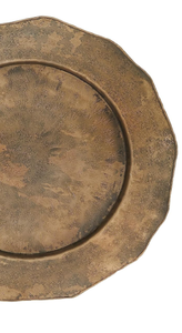 Elegante Bandeja de Servir Marroquí de Metal Martillado con Borde Festoneado, Acabado Dorado, Vajilla Decorativa de Estilo Marroquí, Bandeja para Servir Alimentos - Product Image 6