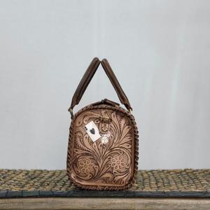 Bolso de Viaje de Lujo para Mujer, de Cuero Genuino, con Panel Floral Repujado, Asa Superior, Cierre de Cremallera, Estilo Casual, Tamaño Mediano - Product Image 3