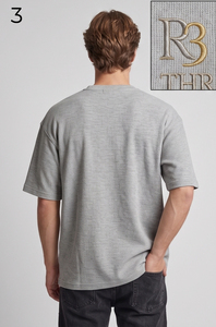 T-shirt gaufré brodé Regal Three LLC pour homme, à manches courtes, coupe coupe-vent - Product Image 2