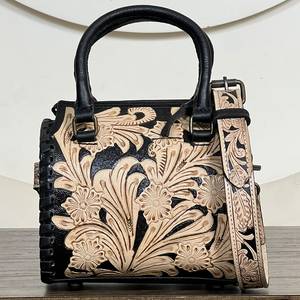 Sac de voyage de luxe personnalisé en cuir de vachette ciselé à la main style carreaux, motif tournesol, pour femme, sac à bandoulière de créateur - Product Image 5