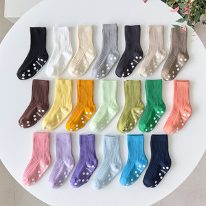Calcetines de Algodón Peinado de Primera Calidad para Niños, con Silicona Antideslizante - Product Image 1