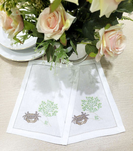 Servilletas de Bebidas Bordadas Personalizadas al por Mayor con Diseño de Cangrejo, Servilletas de Algodón Blanco con Dobladillo, Servilletas de Cóctel para Eventos en el Hogar y Bares - Product Image 2
