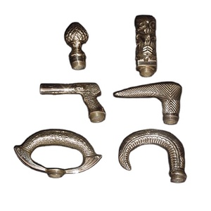 Asas de latón de imitación antiguas para bastones, paraguas, bastones, modelo de hierro pulido y tallado para decoración del hogar - Product Image 1