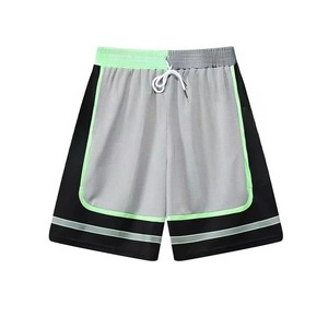 Shorts de basketball personnalisés avec logo imprimé sur le devant, entraînement sportif, séchage rapide, 100% polyester, taille élastique, vêtements de sport pour hommes, équipes - Product Image 1