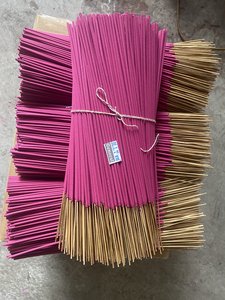ธูปสีชมพู 12 นิ้ว ไม่มีกลิ่น ไร้ควัน เผาไหม้สะอาด สำหรับการบูชาและการทำสมาธิ จำหน่ายจำนวนมาก - Product Image 5