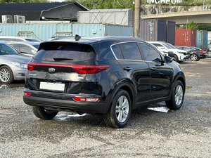 Sportage SUV Diesel Turbo 5 Portes Automatique Sièges en Cuir R17 Euro VI avec Caméra, Noir, Occasion, Pas Cher, Durable, Année 2016 - Product Image 2