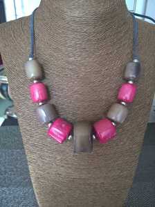 Elegant Handmade Resin Beaded <b>Necklace</b> for Women, Colorful <b>Statement</b> Jewelry, Perfect Accessory for Casual or Formal Outfits - Product Image 3