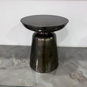 Mesa Auxiliar Redonda de Metal de Estilo Industrial Moderno, Mesa Lateral de Hierro con Acabado Antiguo para Sala de Estar y Dormitorio, Taburete y Mesa Auxiliar 2 en 1 - Product Image 6