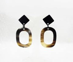 Pendientes de Cuerno Natural de Alta Calidad para Mujer, Diseño Moderno Hecho a Mano, Ecológicos, para Uso Diario, Artesanía de Ojo de Búfalo - Product Image 1