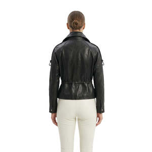 Veste en cuir utilitaire urbaine pour femme avec taille ajustable par cordon de serrage et col cheminée - Product Image 3