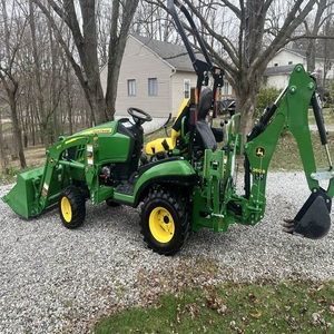 Tractor Agrícola John Deere 1025R 4WD Original de Primera Calidad, Caja de Cambios con Bomba, Arranque Eléctrico, Transmisión por Engranajes, 2 Años de Garantía - Product Image 6